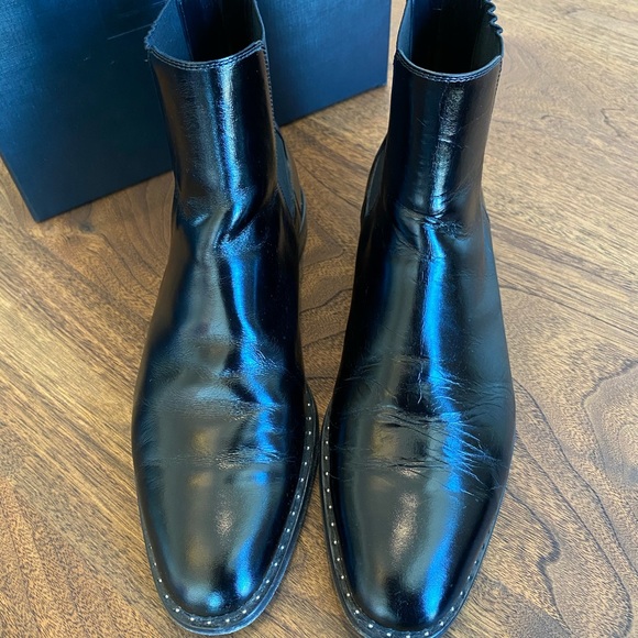 Saint Laurent Paris Chelsea Boots - Picture 4 of 4